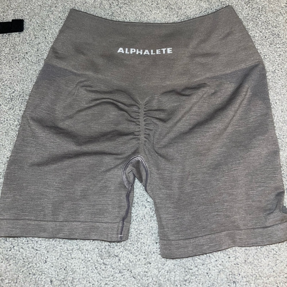 Alphalete amplify shorts